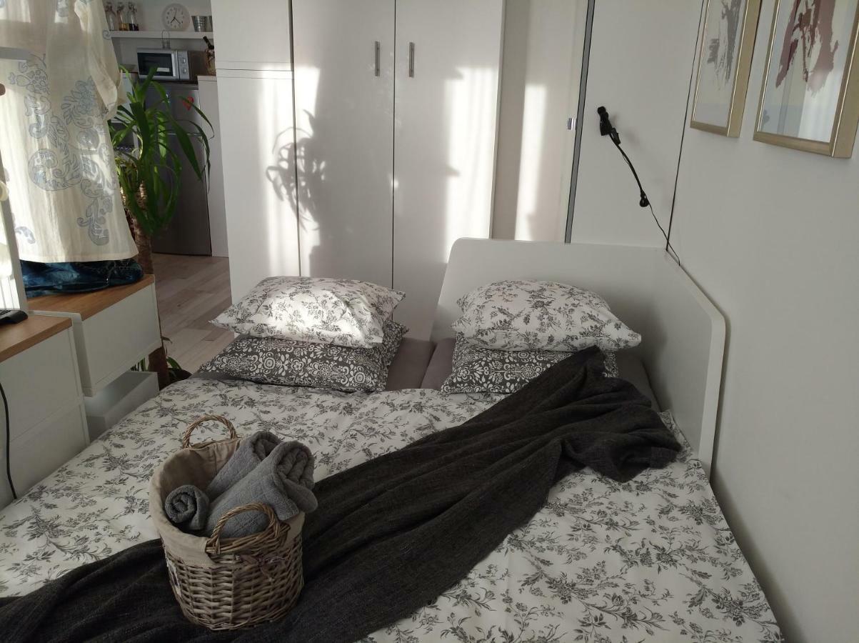 Studio Apartment Sun Zagreb Exterior foto